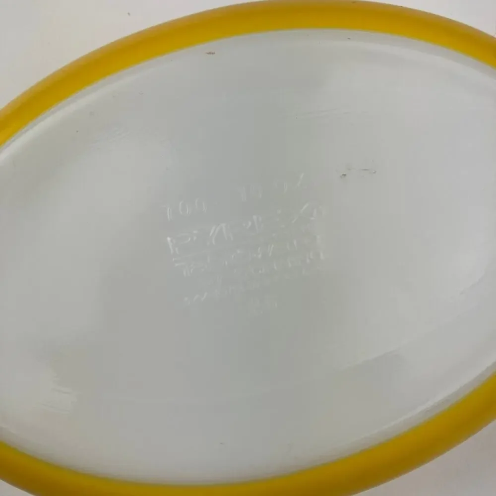 Pyrex Yellow Mini Oval Casserole Dish Vintage 10oz 700 Baking